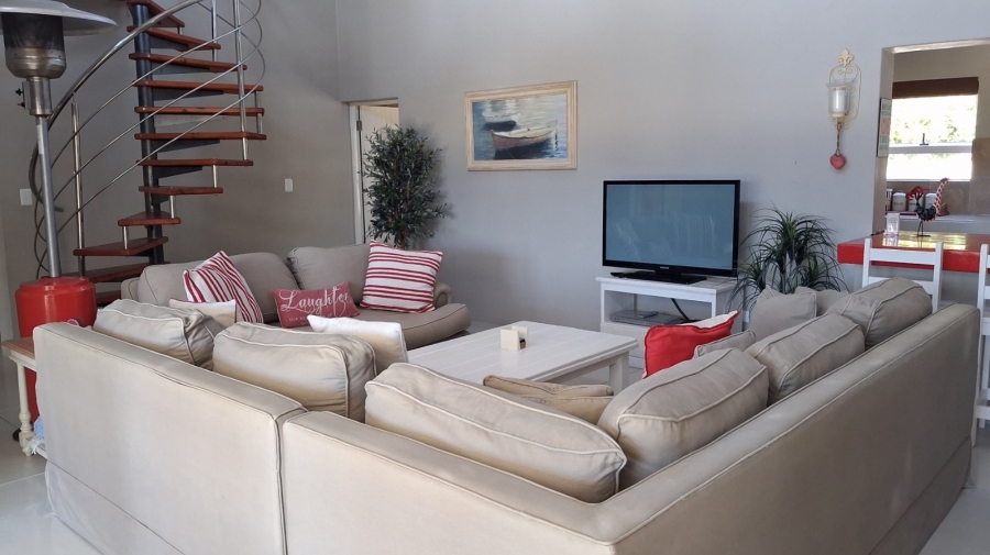 6 Bedroom Property for Sale in Stilbaai Wes Western Cape